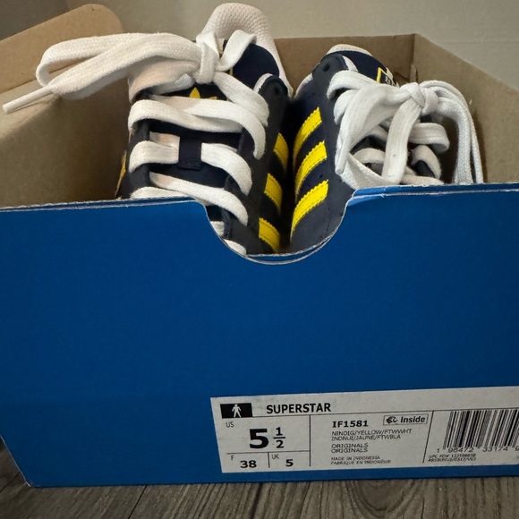 NWT adidas Superstar Original ‘Track Suit Pack’ l Indigo Yellow l M 5.5/W 7 - Picture 1 of 9